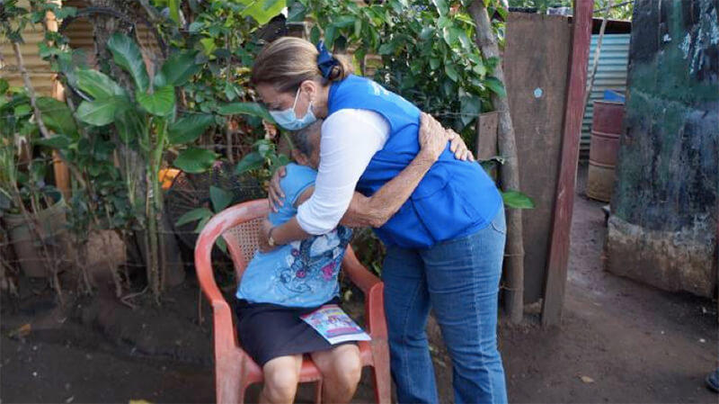 visita-ministra-familia-a-tipitapa